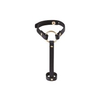 Пара браслетов на запястье и палец Bijoux Indiscrets MAZE Hand Bracelet Harness Black экокожа