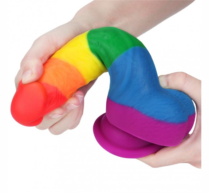 Фаллоимитатор на присоске радужный Lovetoy LGBT Prider Dildo 8.0