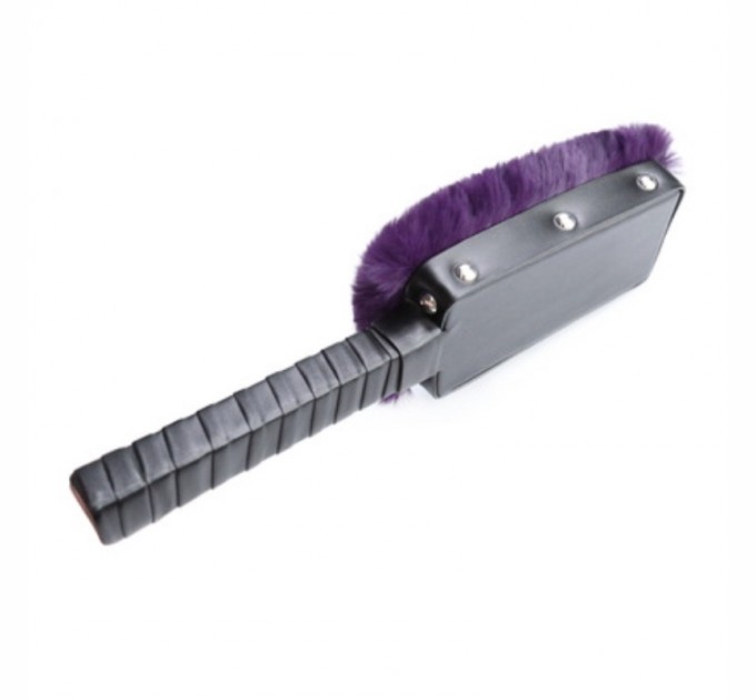 Двусторонняя шлепалка с мехом, кнут и пряник Leather Appeal Pat Purple Bdsm4u