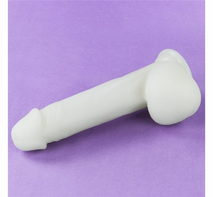 Фаллоимитатор светящийся Lumino Play Silicone Dildo 8.0 Lovetoy