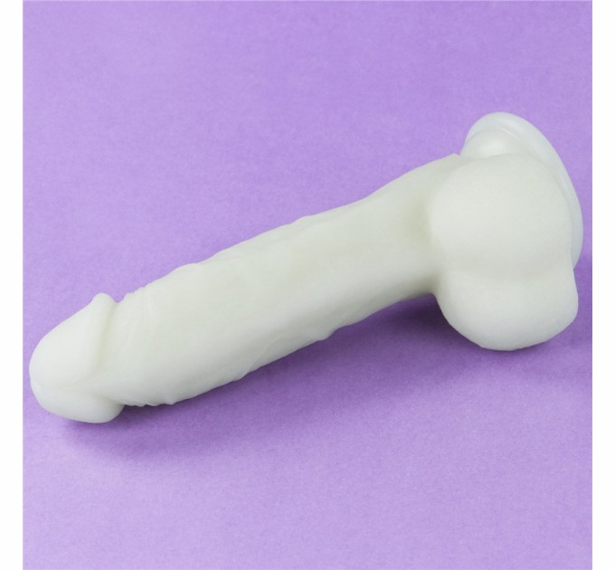 Фаллоимитатор светящийся Lumino Play Silicone Dildo 8.0 Lovetoy